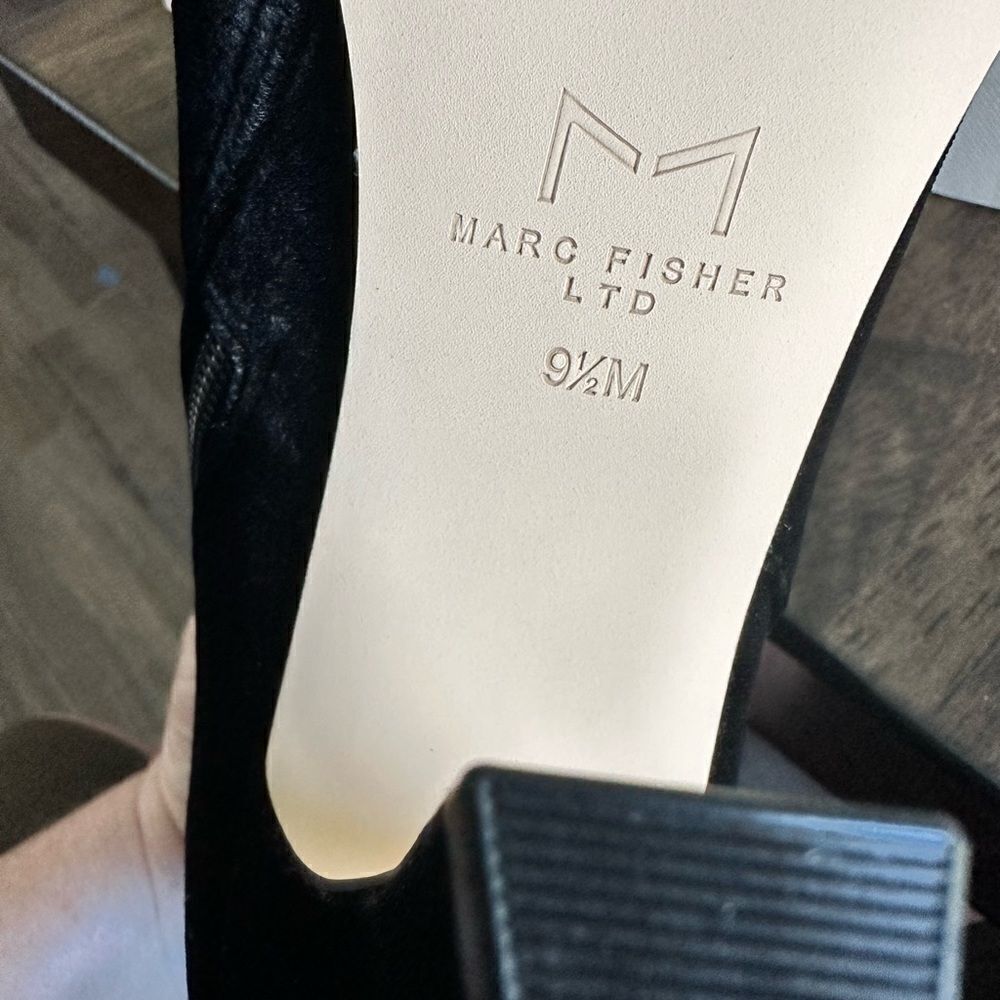 NIB -Marc Fisher Black Mayae Pointed Toe Sculpted… - image 5